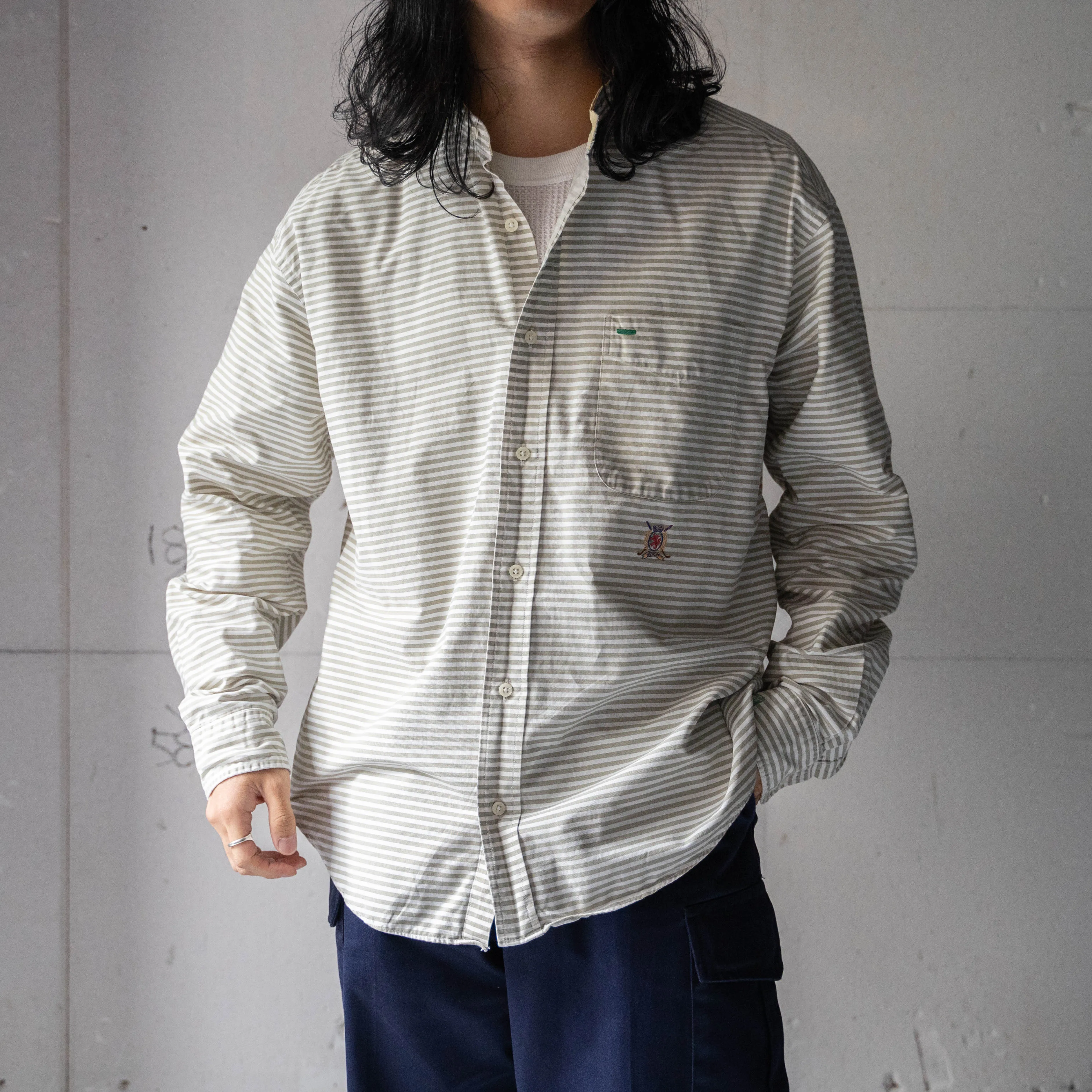 1990s 'TOMMY HILFIGER' collar less border shirt