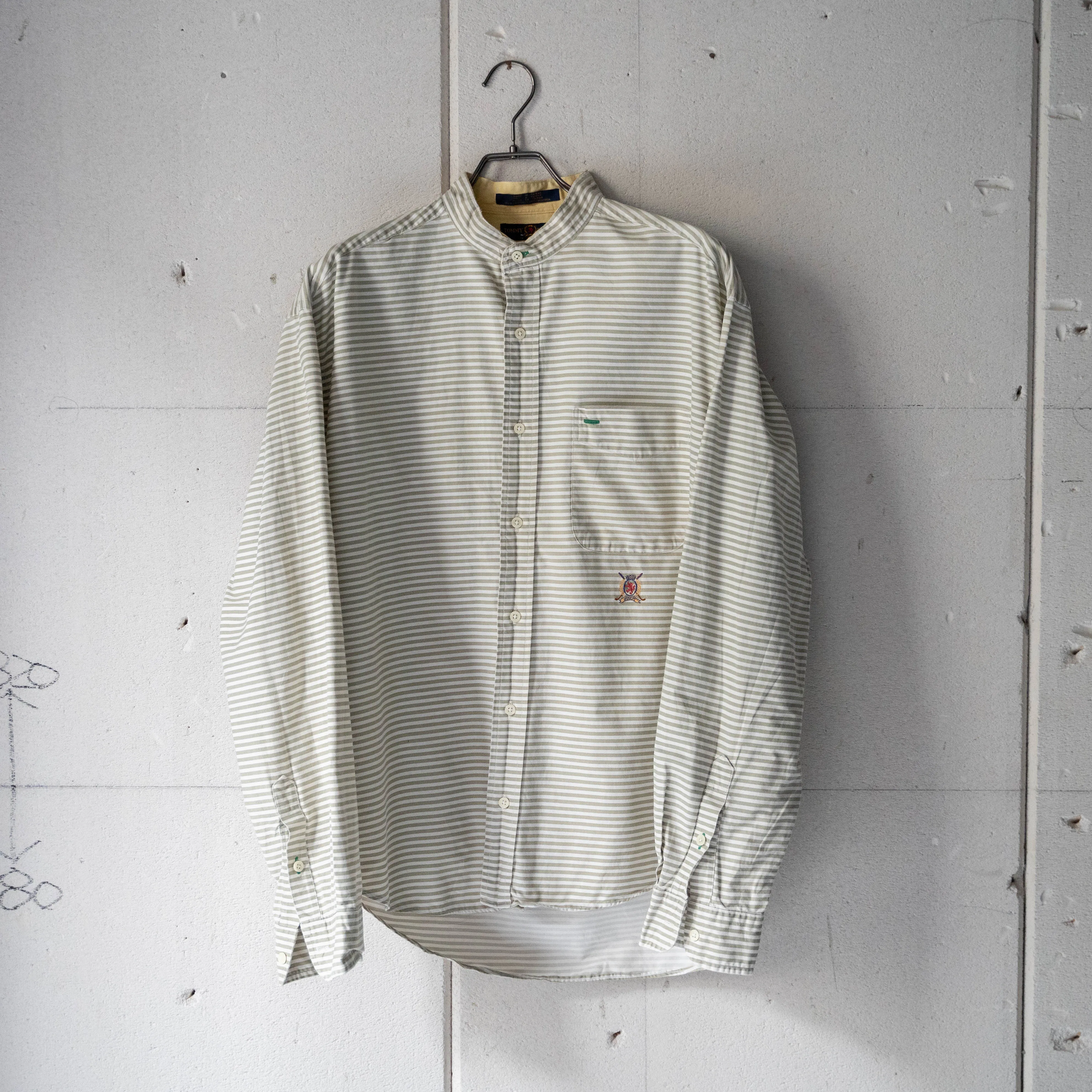 1990s 'TOMMY HILFIGER' collar less border shirt