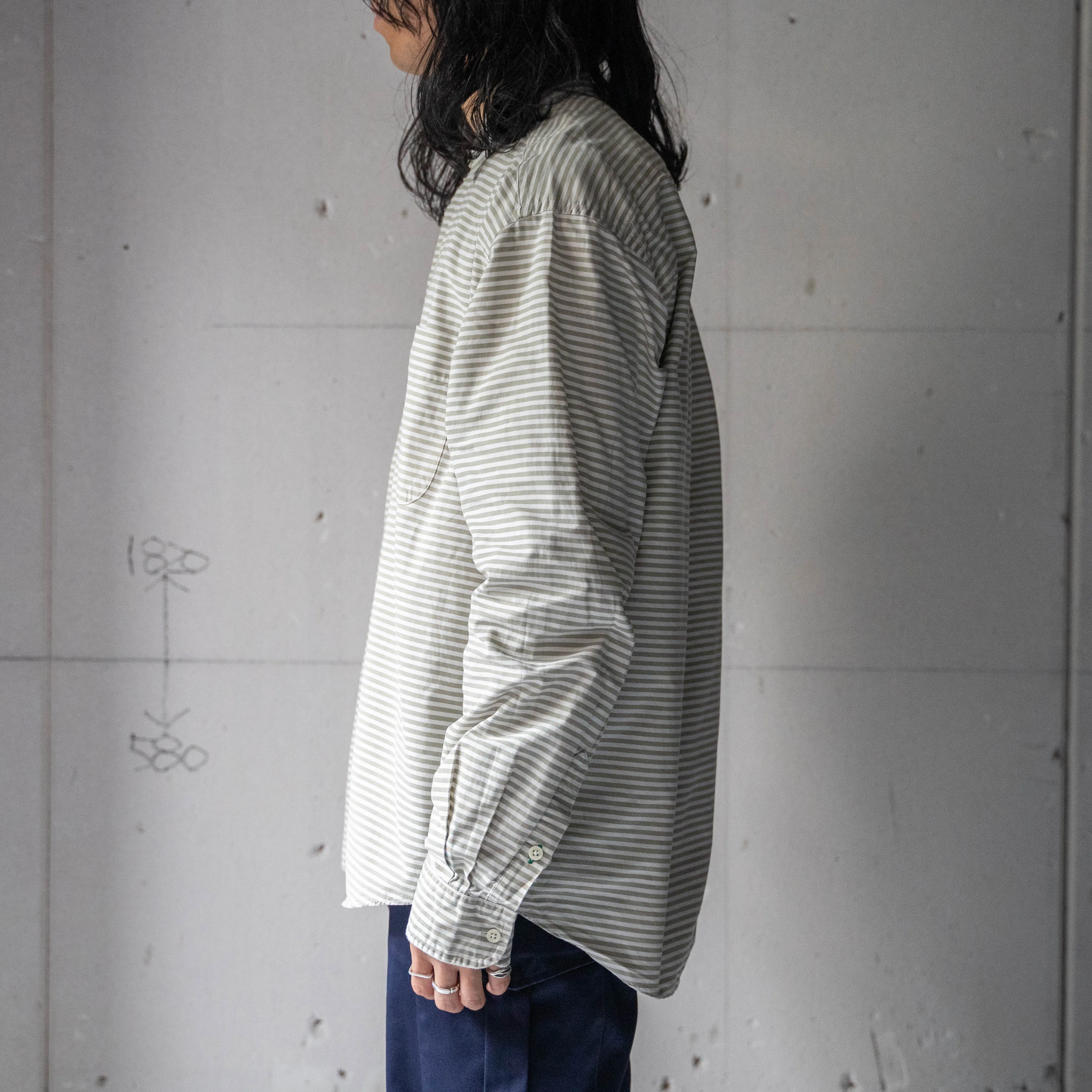 1990s 'TOMMY HILFIGER' collar less border shirt
