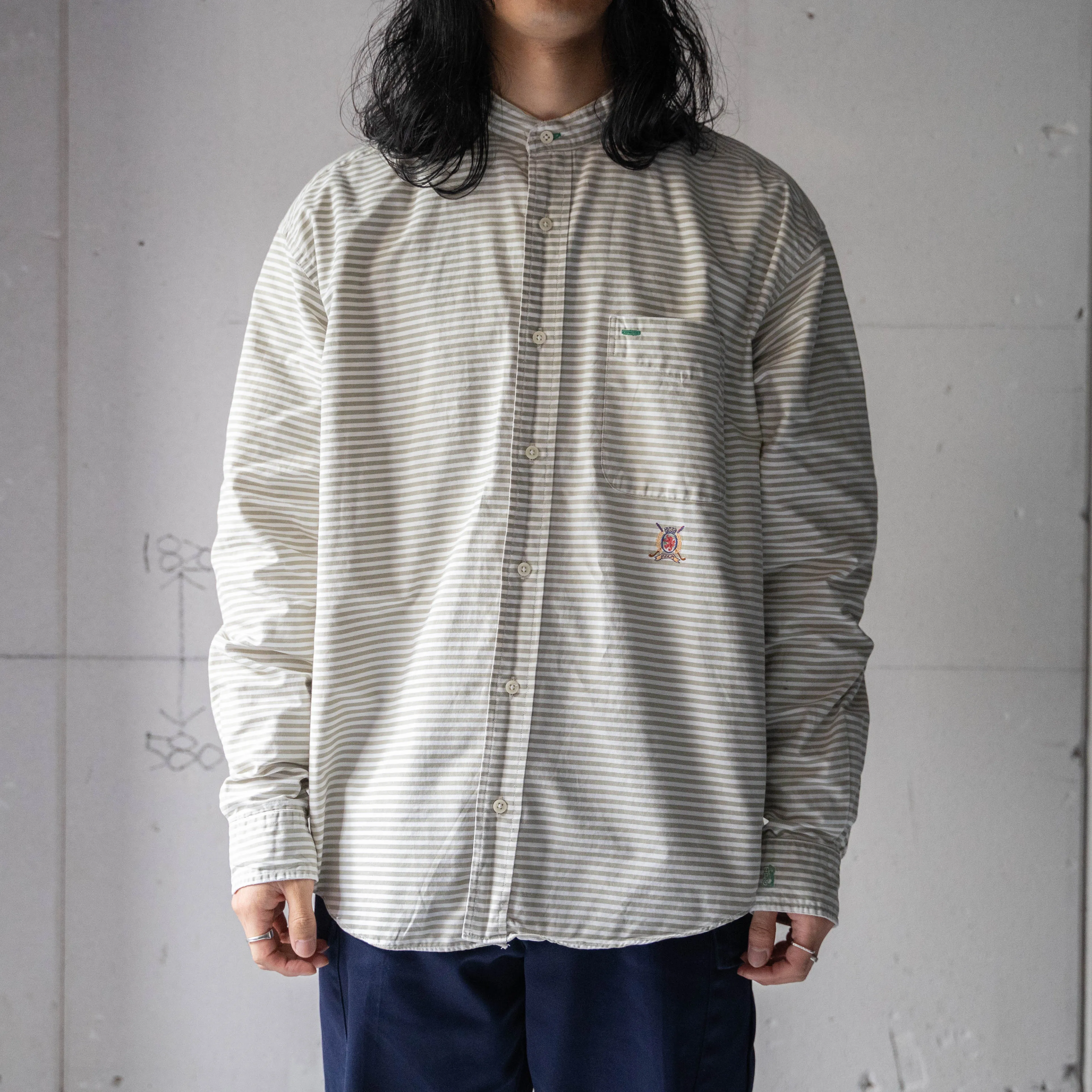 1990s 'TOMMY HILFIGER' collar less border shirt