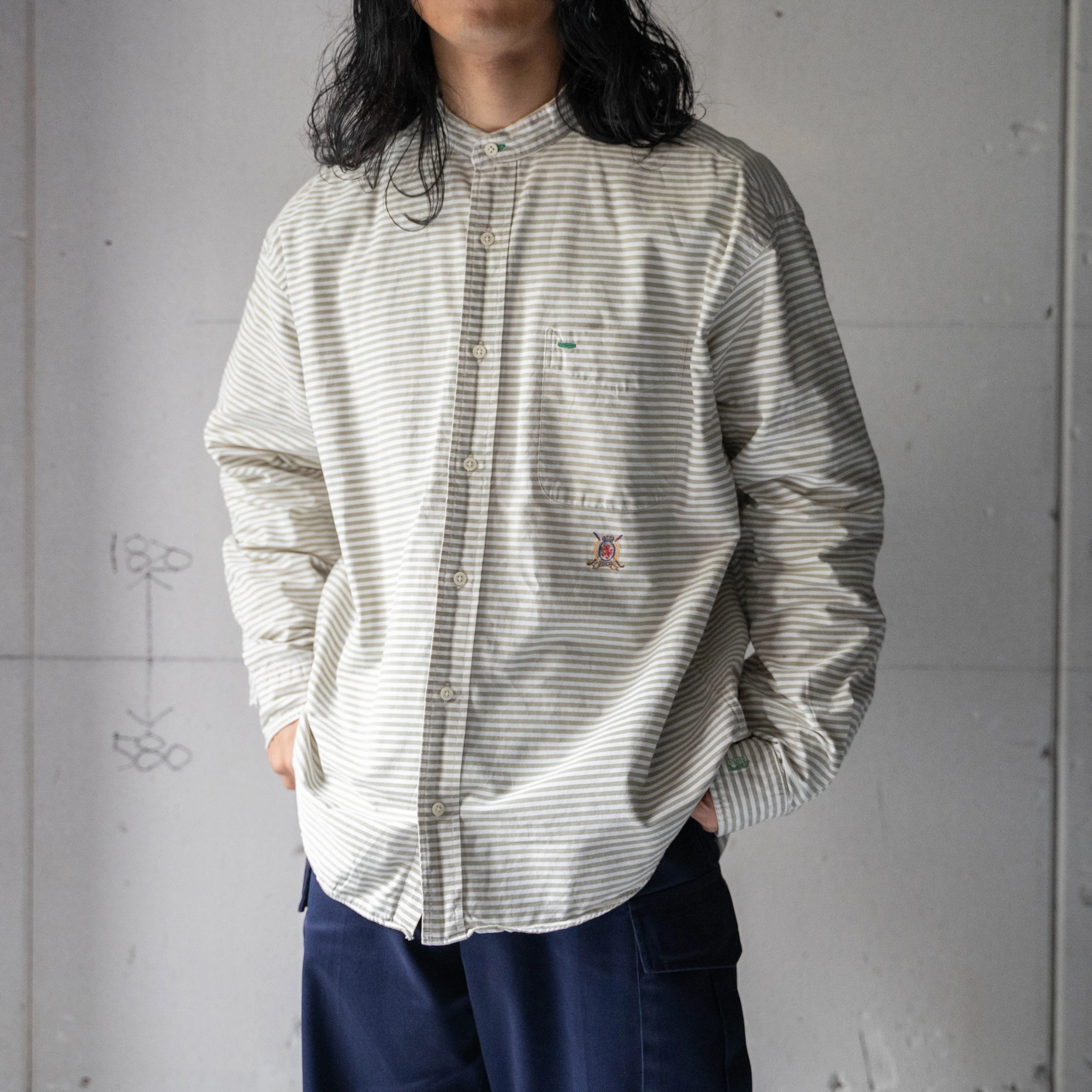 1990s 'TOMMY HILFIGER' collar less border shirt
