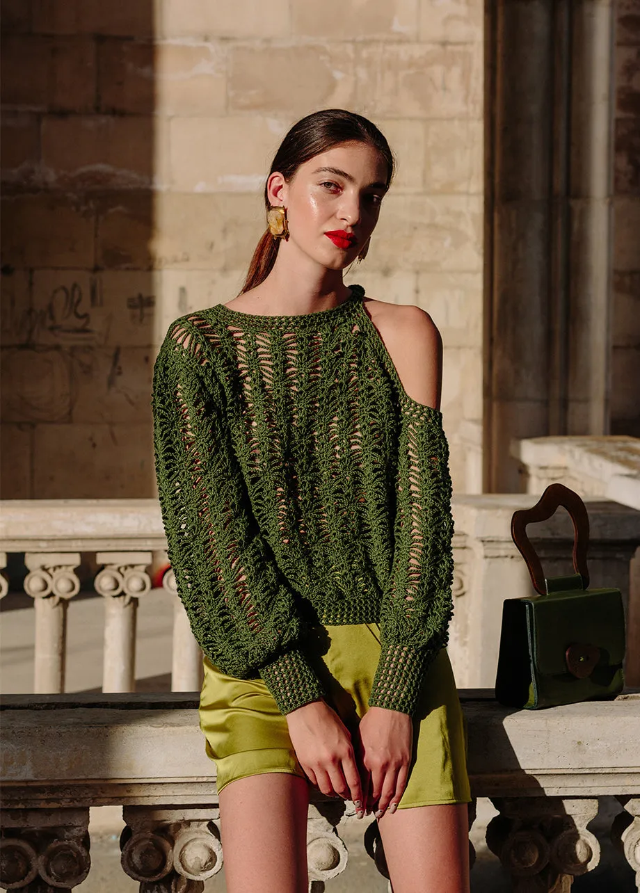 BARE SHOULDER SWEATER