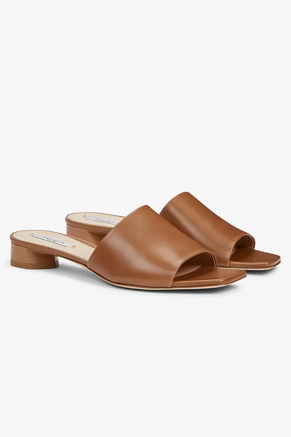 Carter Slide - Kidskin :: Cognac