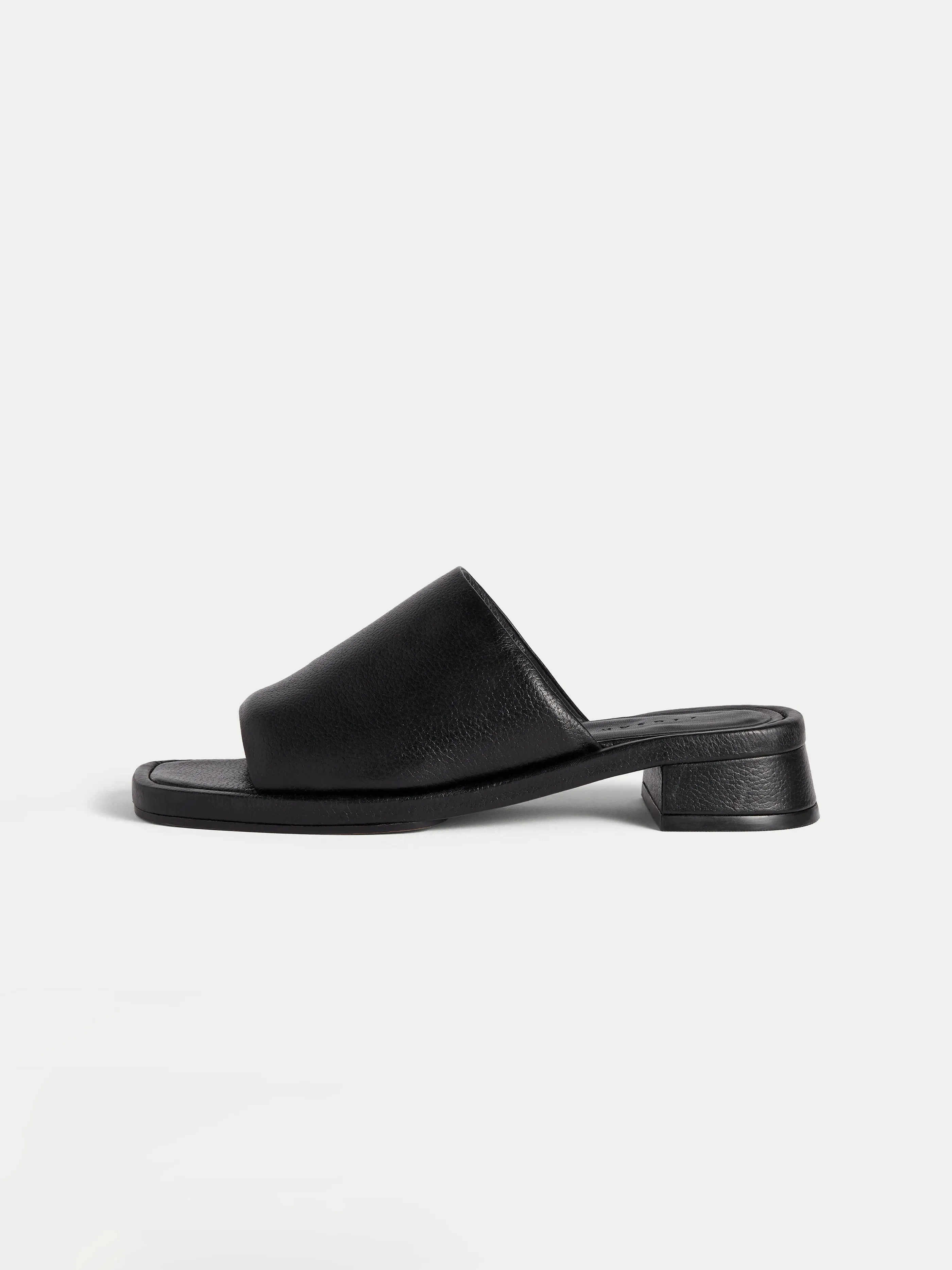 Eastbury Leather Mule | Black