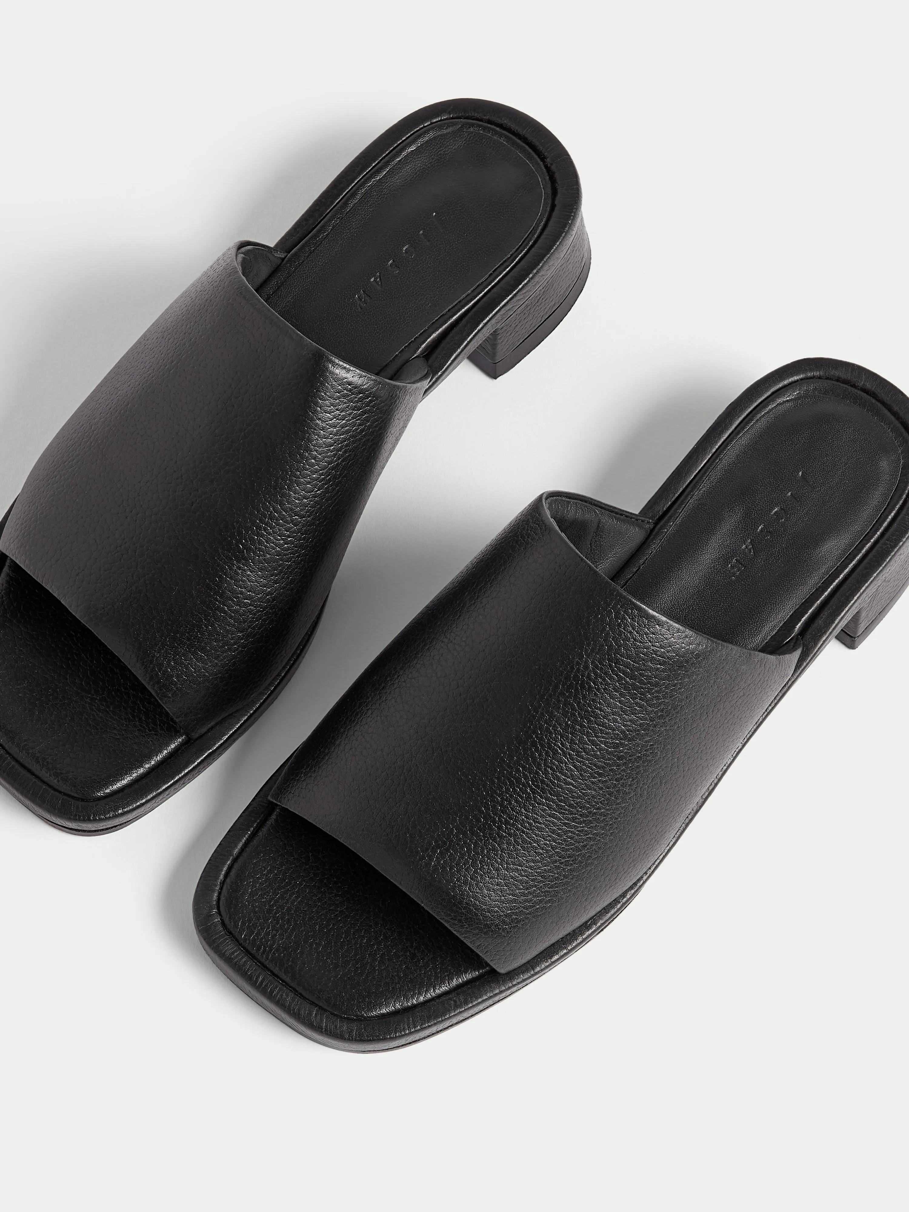 Eastbury Leather Mule | Black