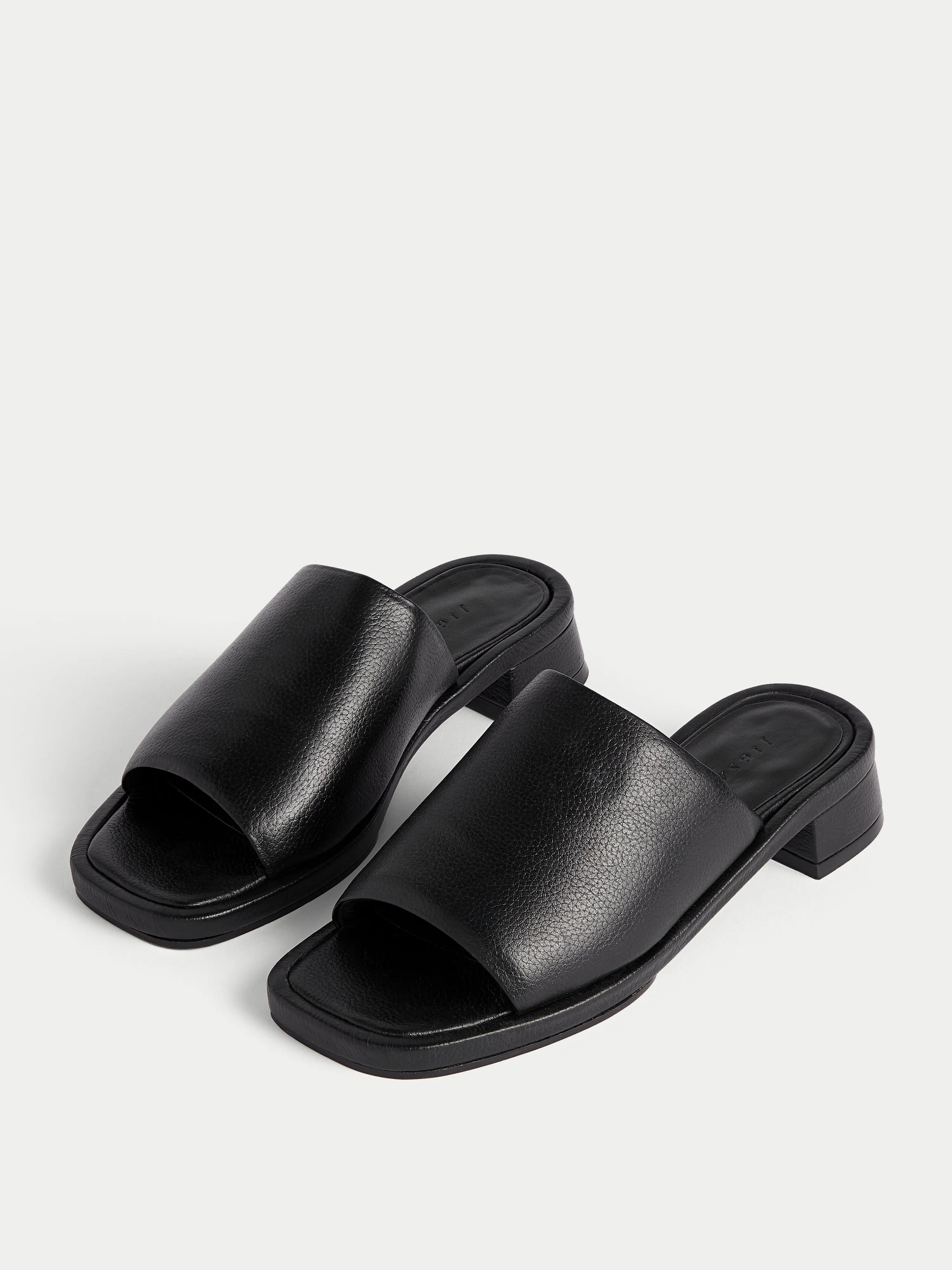 Eastbury Leather Mule | Black