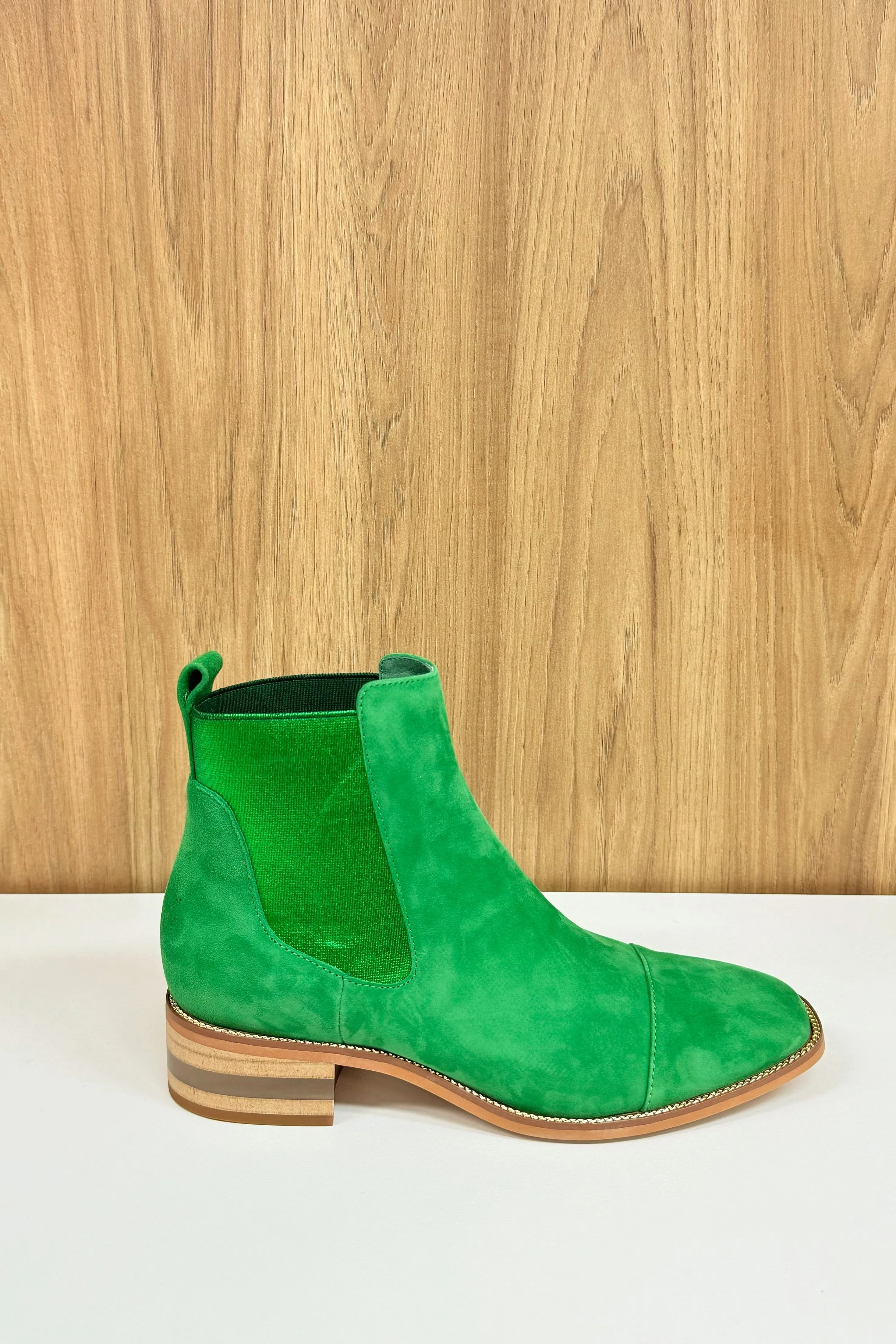 Fuppy (New Emerald Suede)