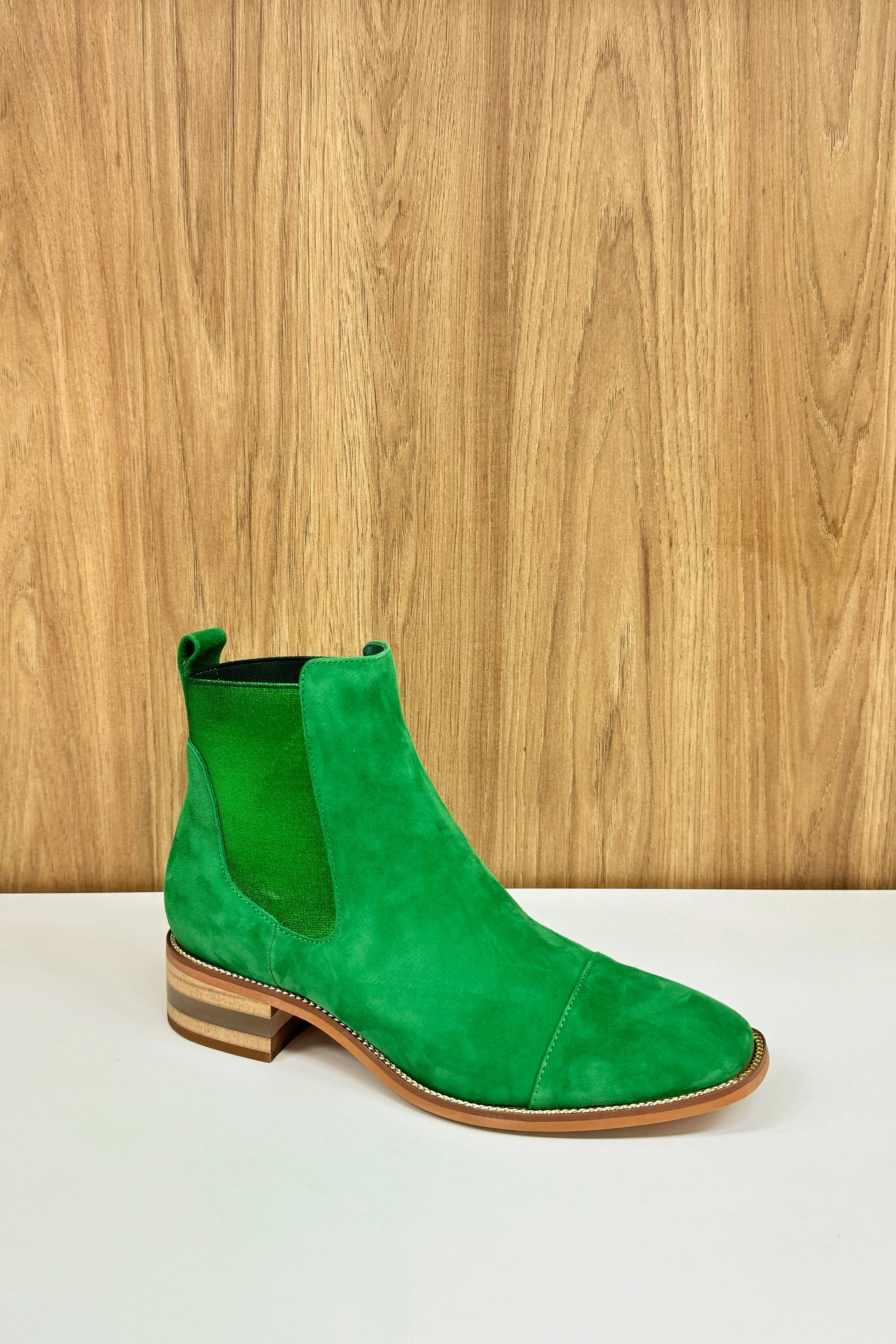 Fuppy (New Emerald Suede)