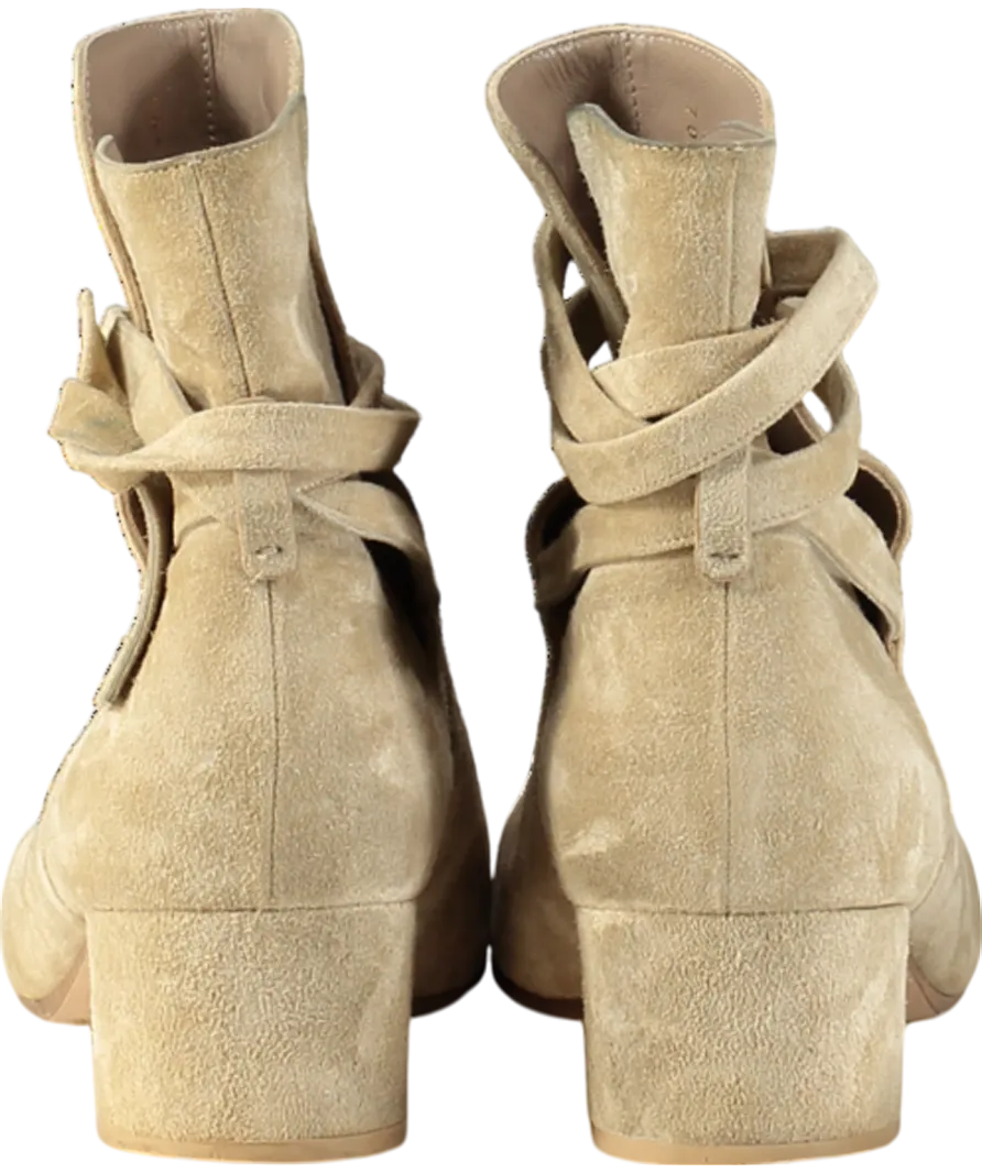 Gianvito Rossi Beige Suede Mid Heel Boots UK 9 EU 42 👠