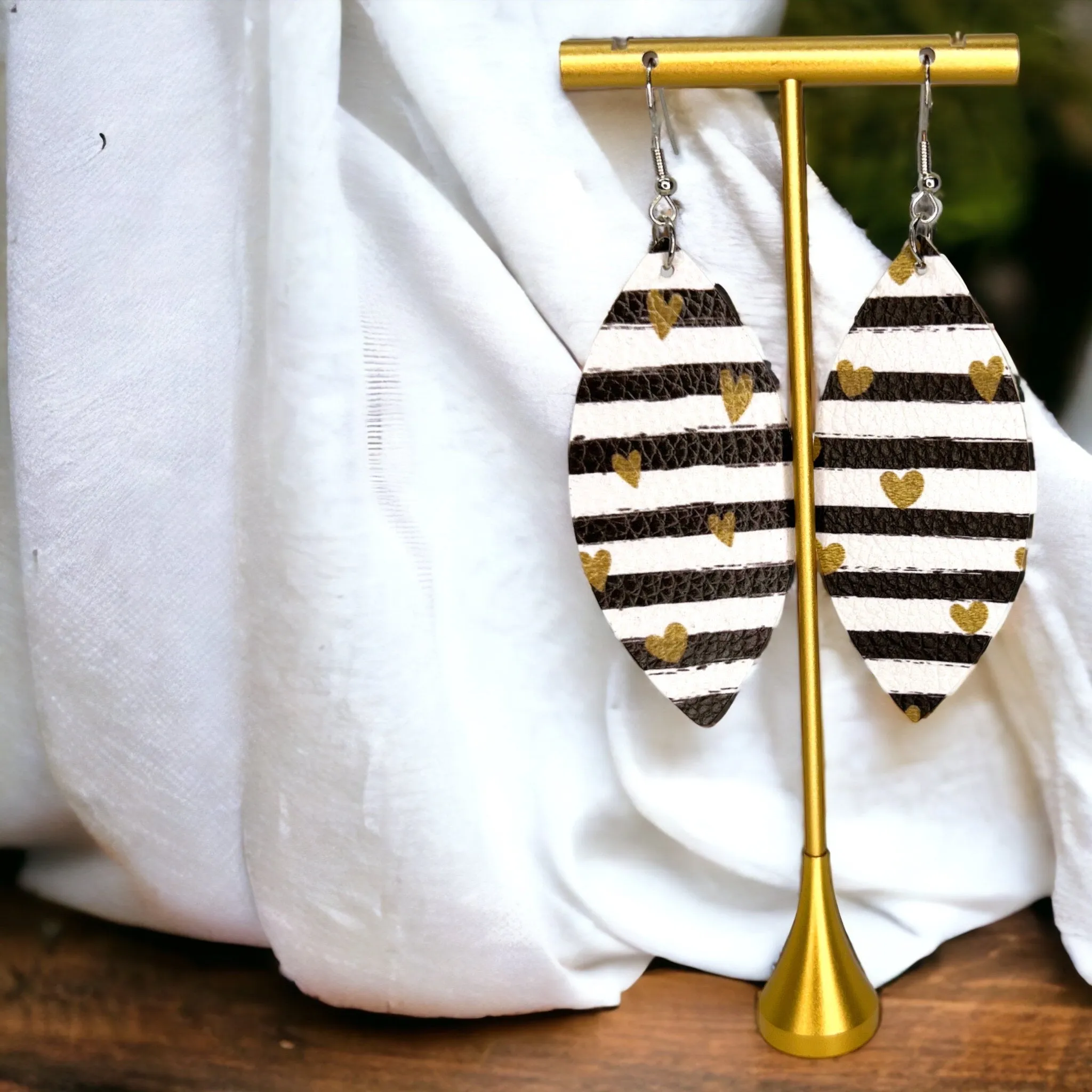 Heart Drop Earrings - Black and White, Striped Earrings, Dangle Earrings, Boho Chic, Bohemian Earrings, Gold Dangle