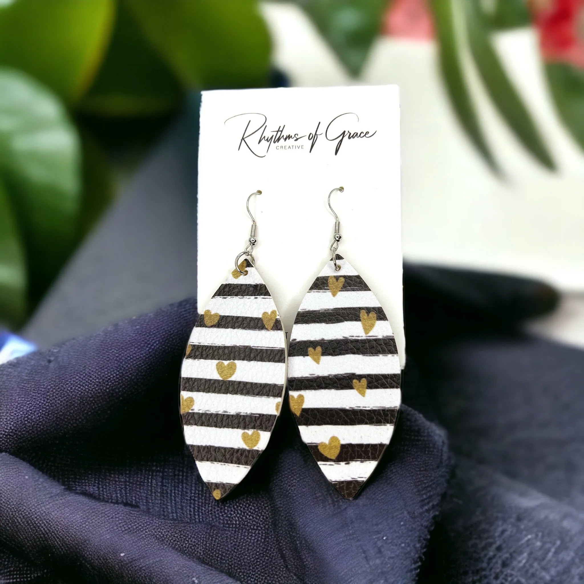 Heart Drop Earrings - Black and White, Striped Earrings, Dangle Earrings, Boho Chic, Bohemian Earrings, Gold Dangle