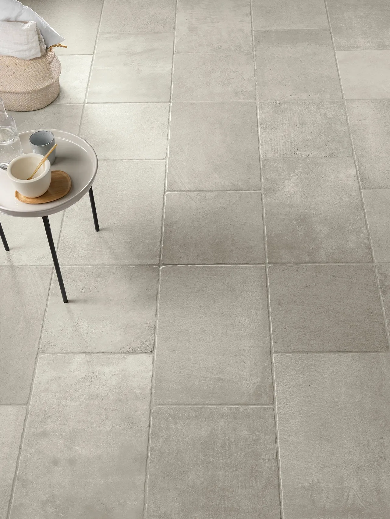 Opus Silver R11 60.8x60.8